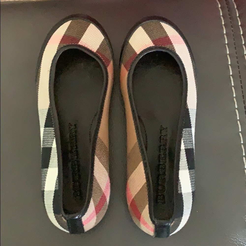 Burberry Ballet flats